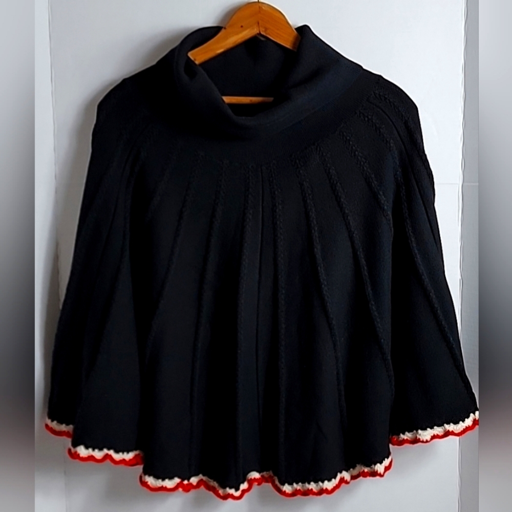 Anthropologie HWR skirt Women's Small Black with Red White crochet accent knit